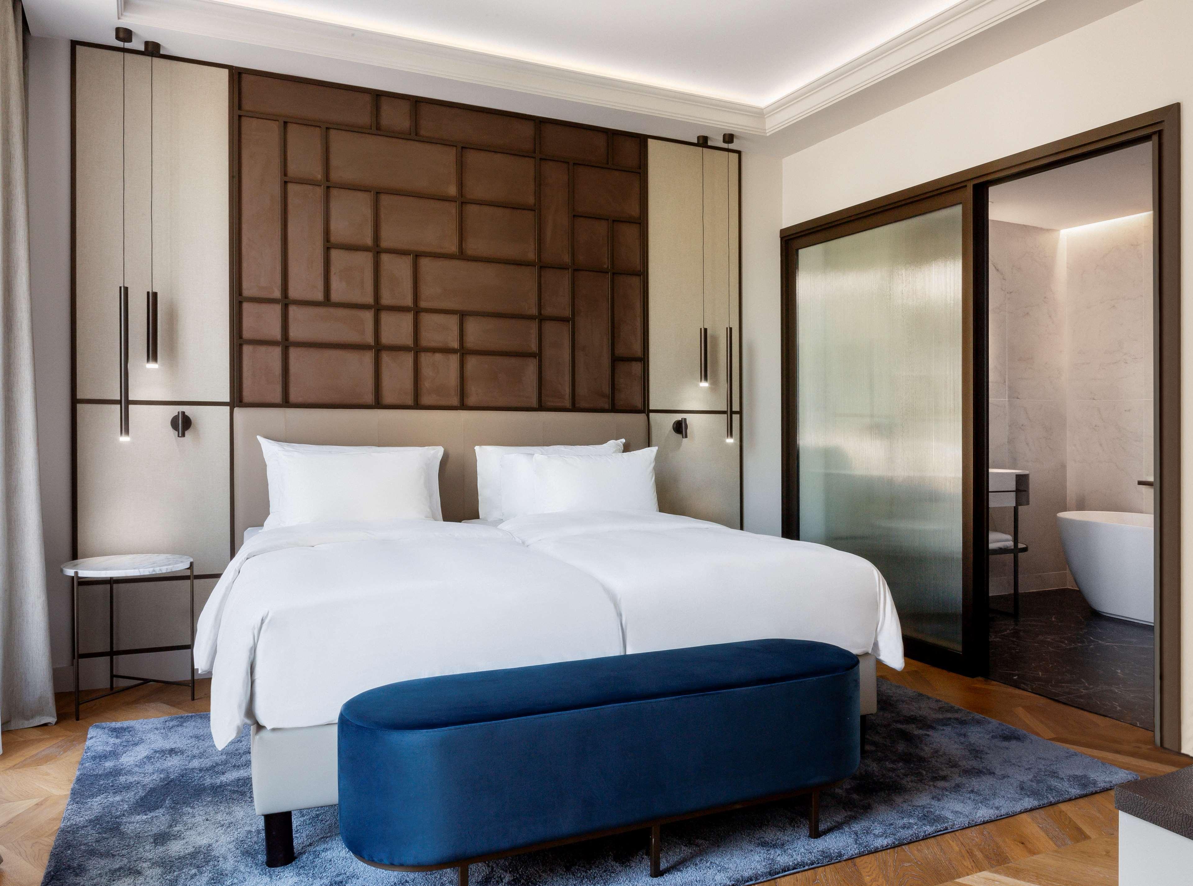 Radisson Collection Hotel, Magdalena Plaza Sevilla Eksteriør bilde Deluxe Suite