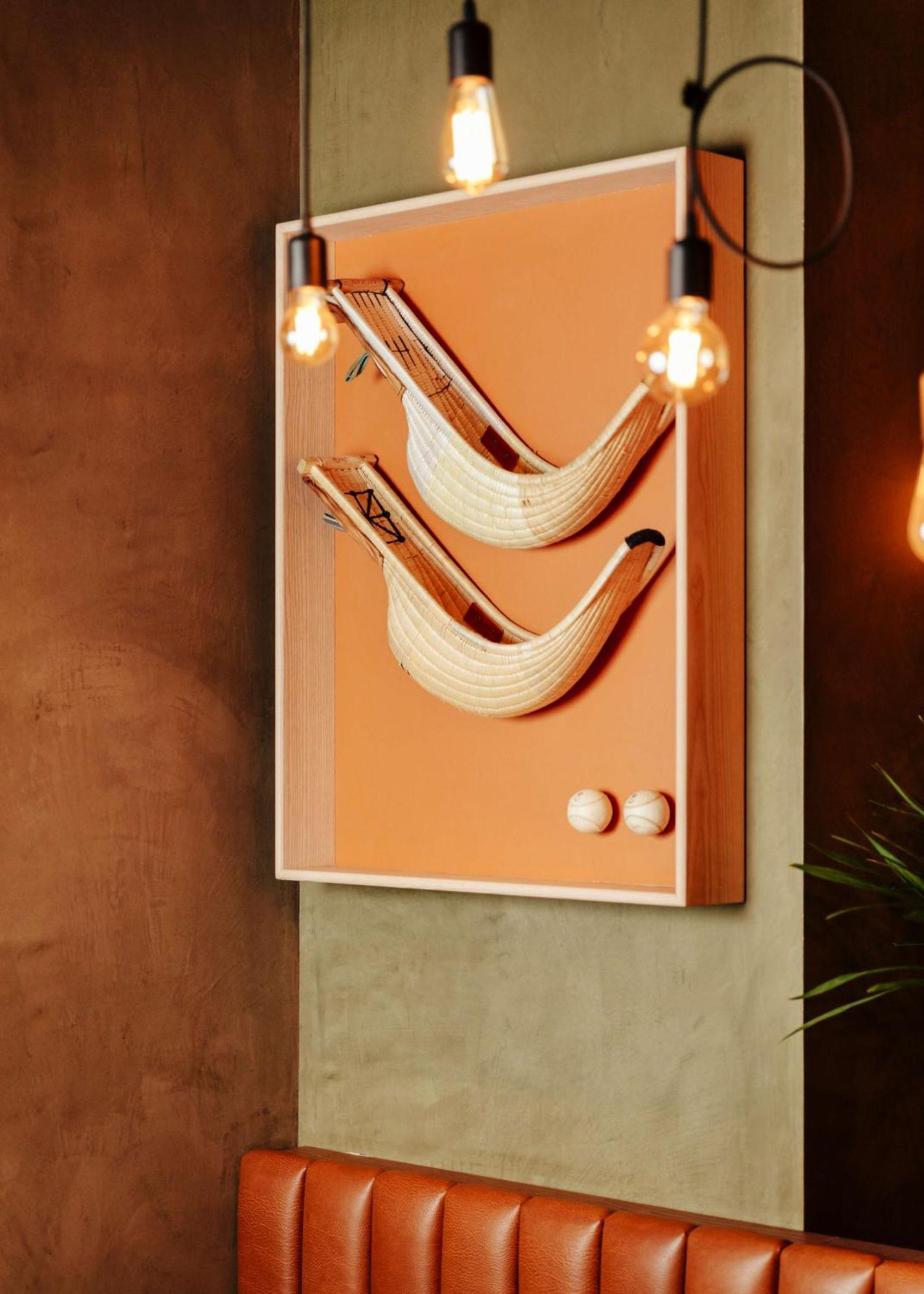 Radisson Collection Hotel, Magdalena Plaza Sevilla Eksteriør bilde A wall mounted version of the game