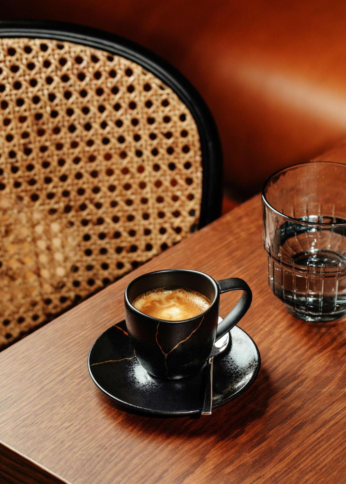 Radisson Collection Hotel, Magdalena Plaza Sevilla Eksteriør bilde A cup of espresso
